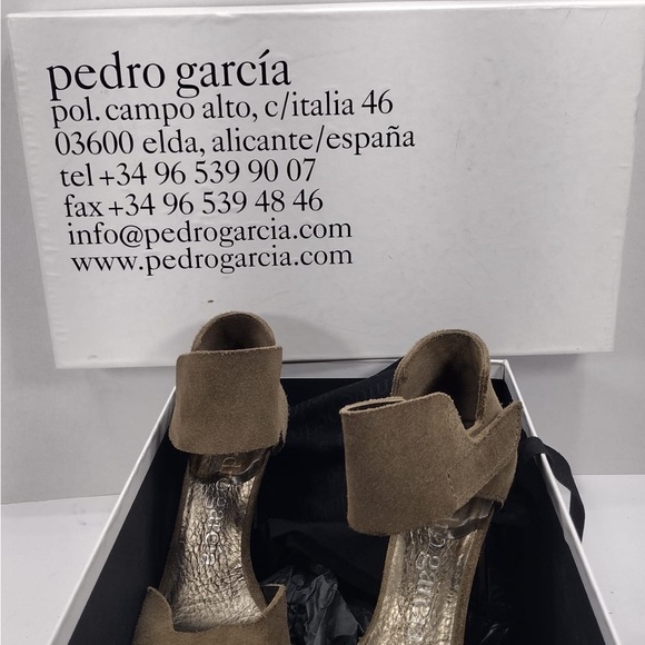 Pedro Garcia Women's Tan Suede Heels size 6 pre owned Exellent condition - Picture 7 of 13